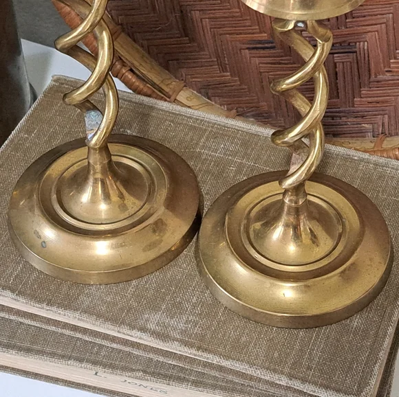 Vintage Open Barley Twist Brass Candle Stick Holders - Picture 6 of 8